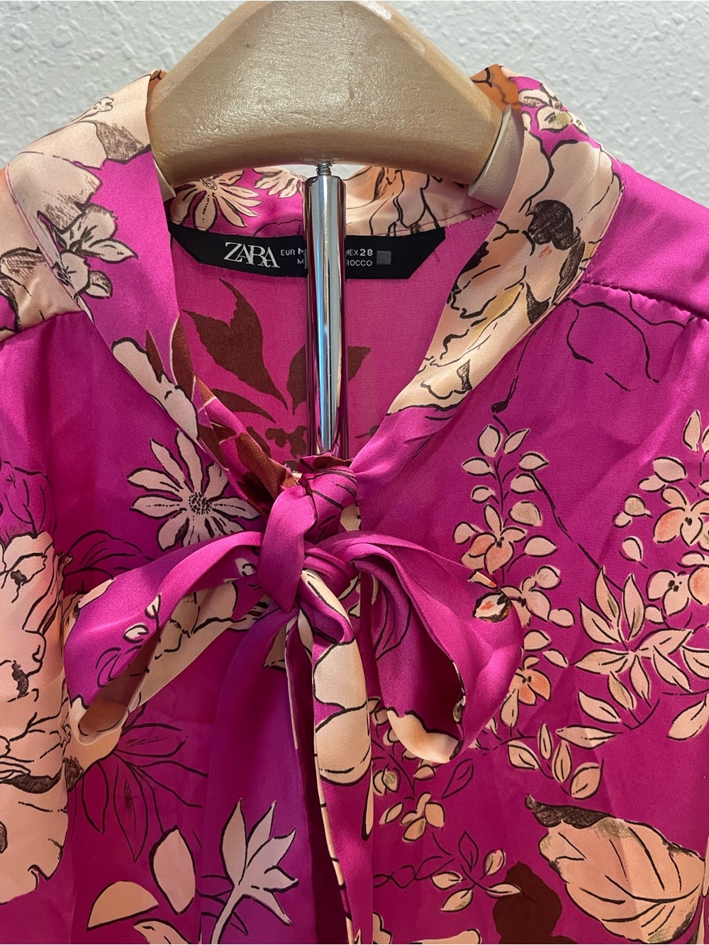 Zara Magenta Floral Tie-Neck Blouse - Picture 2 of 4